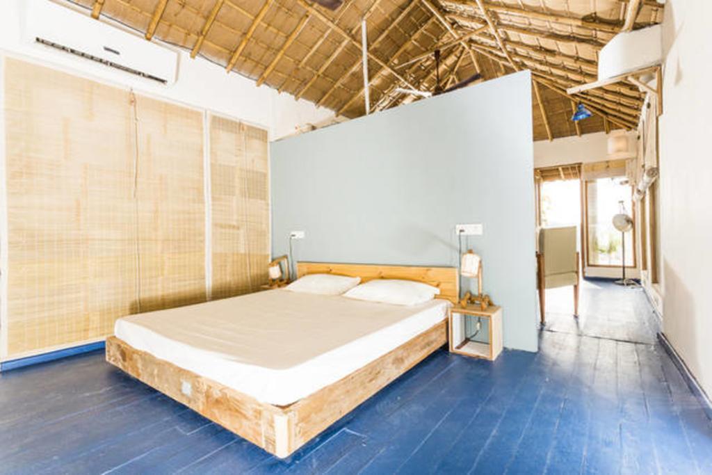 The Lazy Patio Homestay New Delhi Exteriör bild