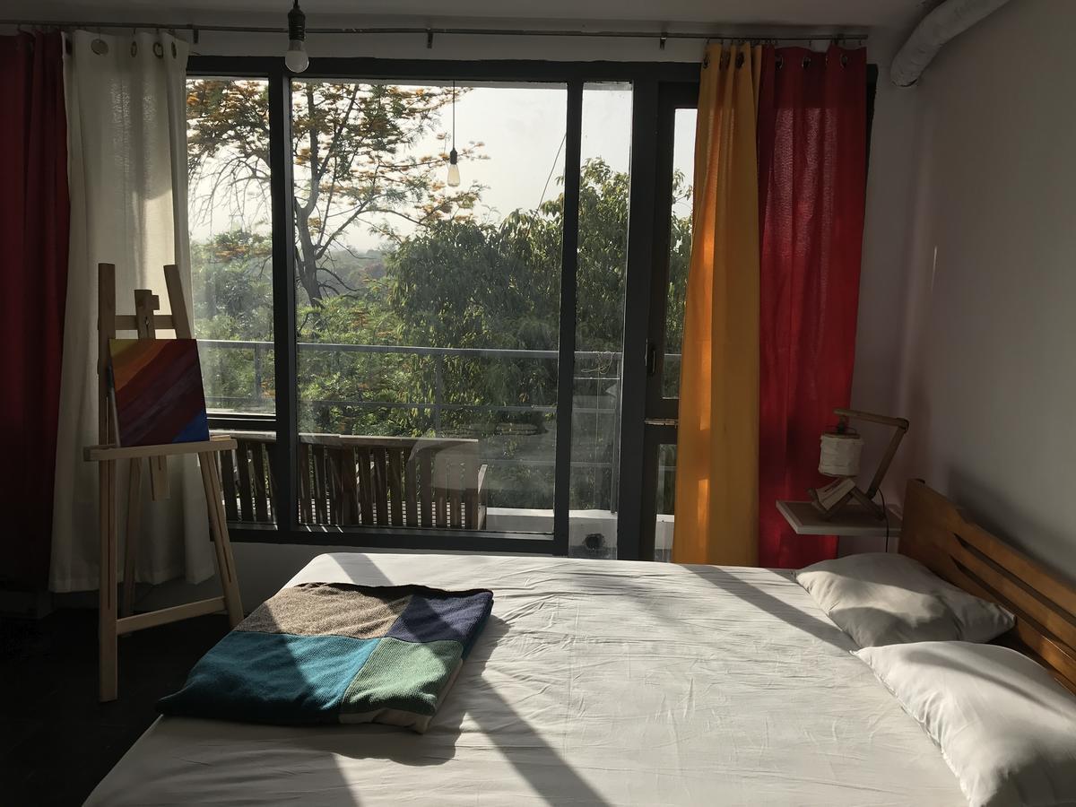 The Lazy Patio Homestay New Delhi Exteriör bild