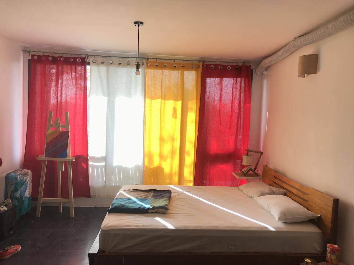 The Lazy Patio Homestay New Delhi Exteriör bild