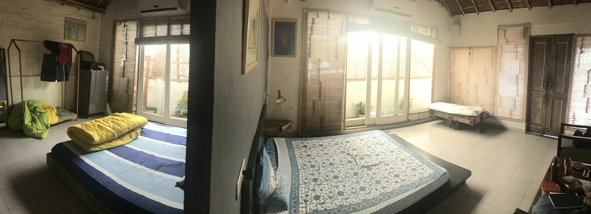 The Lazy Patio Homestay New Delhi Exteriör bild